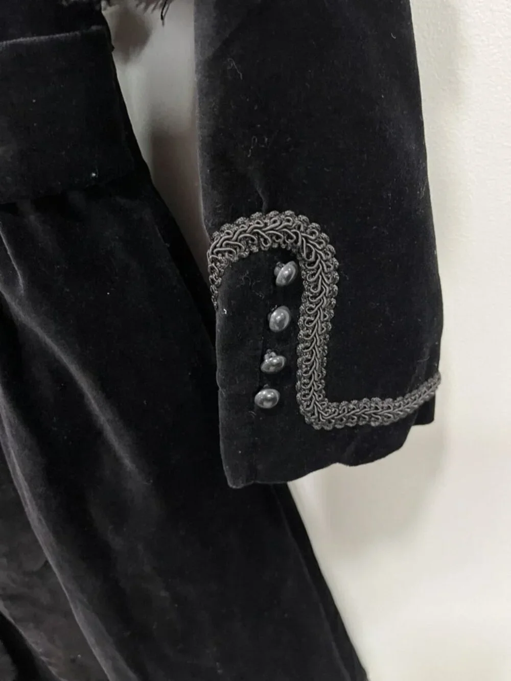 Elebini Girls Coat & Cape Set Black Velvet with Trim Size 6 Great Condition